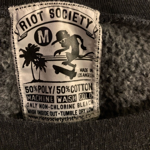 Aztec Elephant Gray Crewneck - Picture 3 of 3